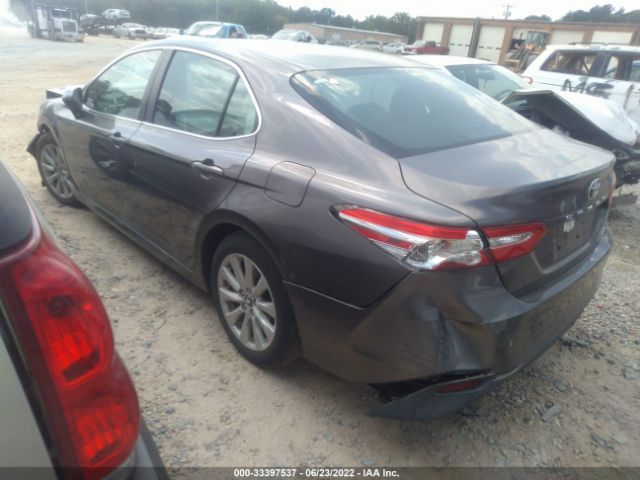 Photo 2 VIN: 4T1B11HK6JU594293 - TOYOTA CAMRY 