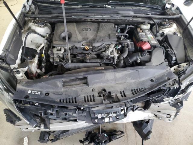 Photo 10 VIN: 4T1B11HK6JU594309 - TOYOTA CAMRY 