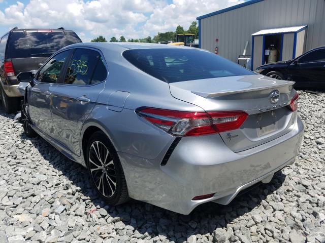 Photo 2 VIN: 4T1B11HK6JU594424 - TOYOTA CAMRY L 