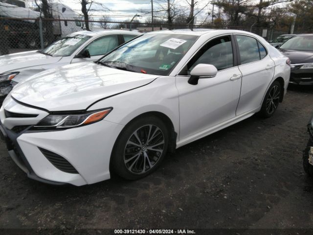 Photo 1 VIN: 4T1B11HK6JU601615 - TOYOTA CAMRY 