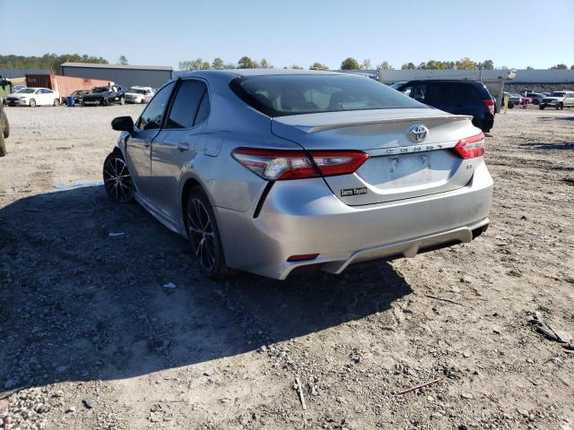 Photo 2 VIN: 4T1B11HK6JU601940 - TOYOTA CAMRY L 