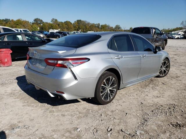 Photo 3 VIN: 4T1B11HK6JU601940 - TOYOTA CAMRY L 