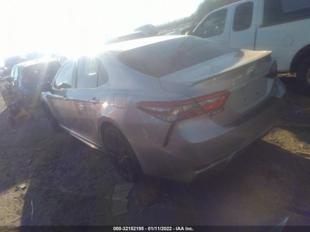 Photo 2 VIN: 4T1B11HK6JU602568 - TOYOTA CAMRY 