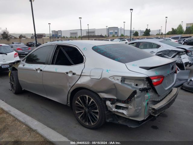 Photo 2 VIN: 4T1B11HK6JU602795 - TOYOTA CAMRY 