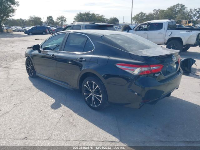 Photo 2 VIN: 4T1B11HK6JU606278 - TOYOTA CAMRY 