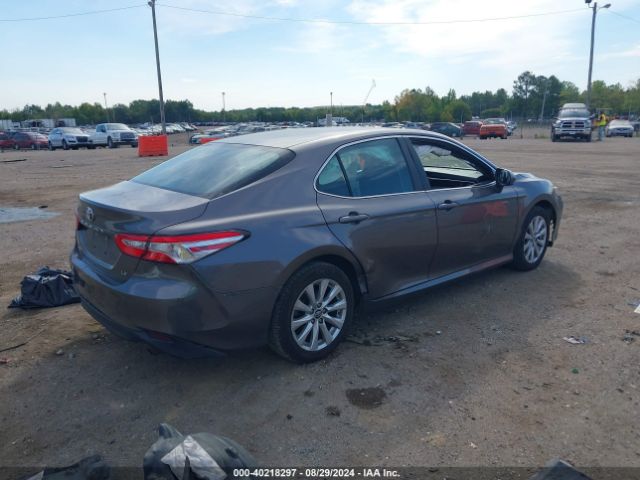 Photo 3 VIN: 4T1B11HK6JU614994 - TOYOTA CAMRY 