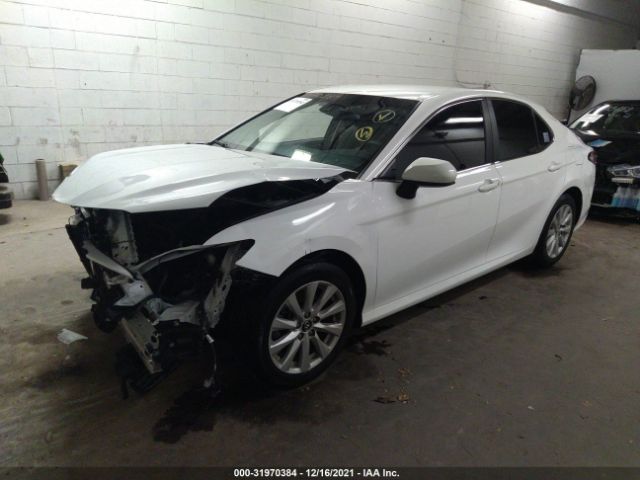 Photo 1 VIN: 4T1B11HK6JU616955 - TOYOTA CAMRY 