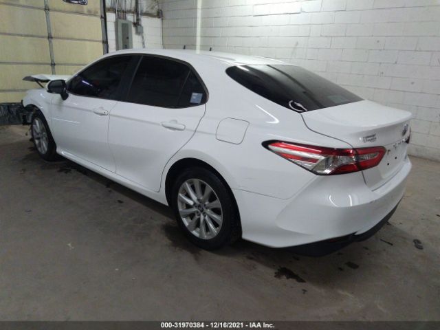 Photo 2 VIN: 4T1B11HK6JU616955 - TOYOTA CAMRY 