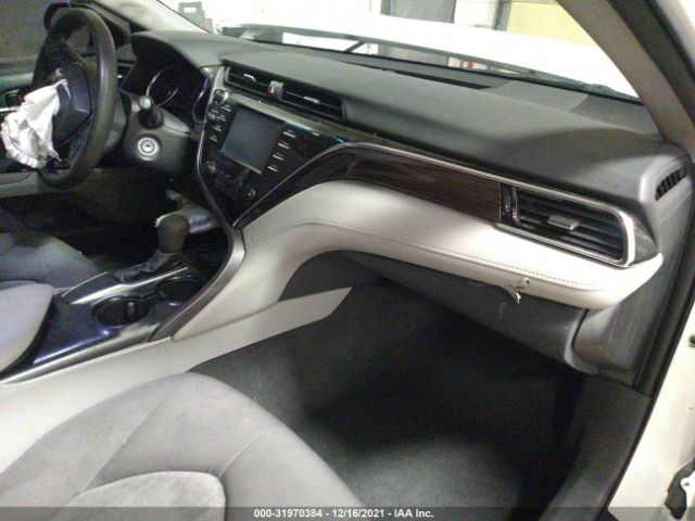 Photo 4 VIN: 4T1B11HK6JU616955 - TOYOTA CAMRY 