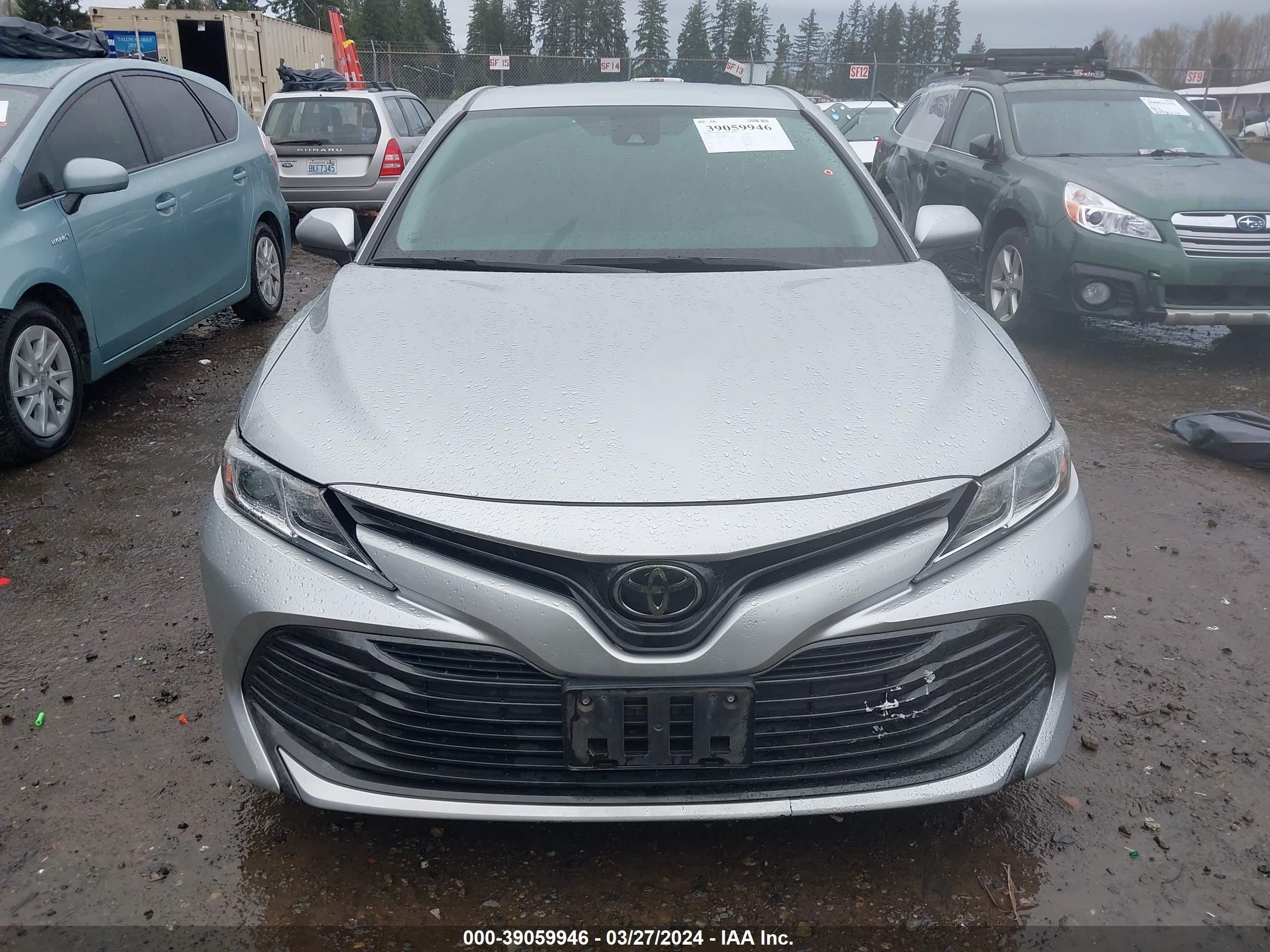 Photo 11 VIN: 4T1B11HK6JU618849 - TOYOTA CAMRY 