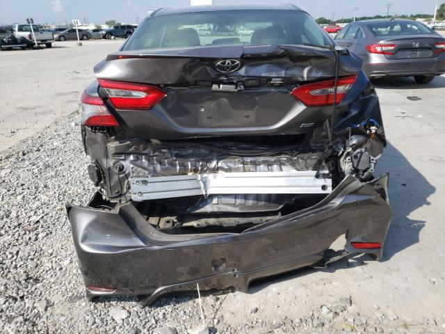 Photo 8 VIN: 4T1B11HK6JU626143 - TOYOTA CAMRY L 