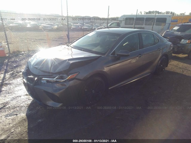 Photo 1 VIN: 4T1B11HK6JU626188 - TOYOTA CAMRY 