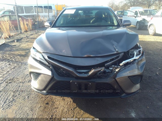 Photo 5 VIN: 4T1B11HK6JU626188 - TOYOTA CAMRY 