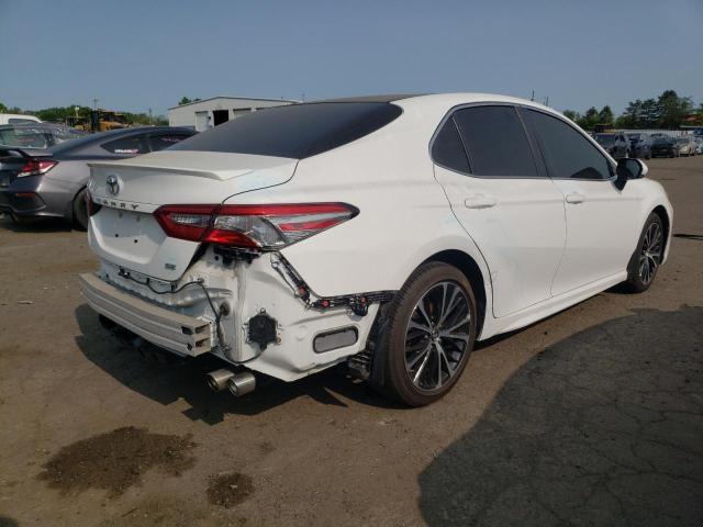 Photo 2 VIN: 4T1B11HK6JU627678 - TOYOTA CAMRY 