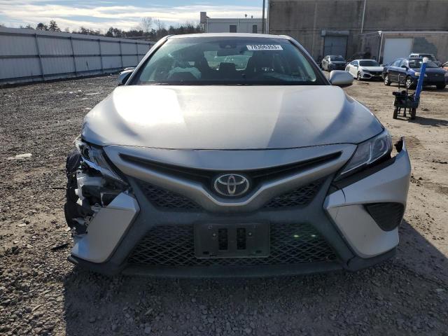 Photo 4 VIN: 4T1B11HK6JU632119 - TOYOTA CAMRY 