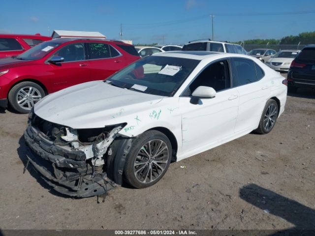 Photo 1 VIN: 4T1B11HK6JU635117 - TOYOTA CAMRY 