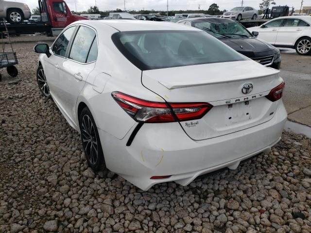 Photo 2 VIN: 4T1B11HK6JU643816 - TOYOTA CAMRY L 