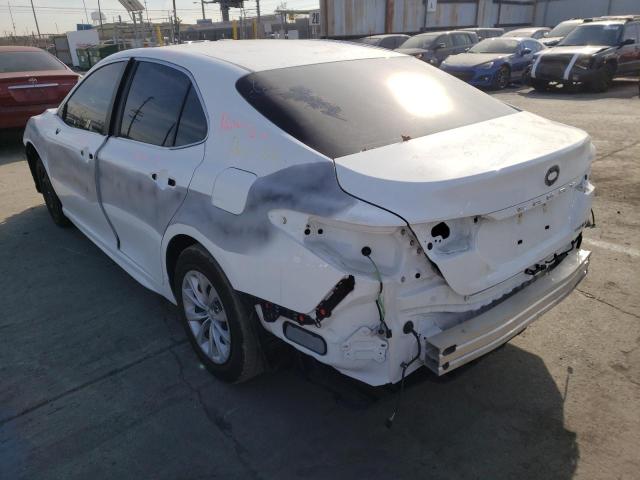 Photo 2 VIN: 4T1B11HK6JU655884 - TOYOTA CAMRY L 