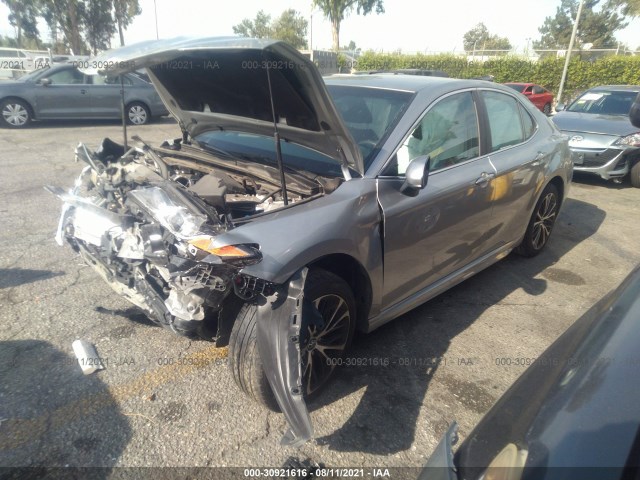 Photo 1 VIN: 4T1B11HK6JU656937 - TOYOTA CAMRY 