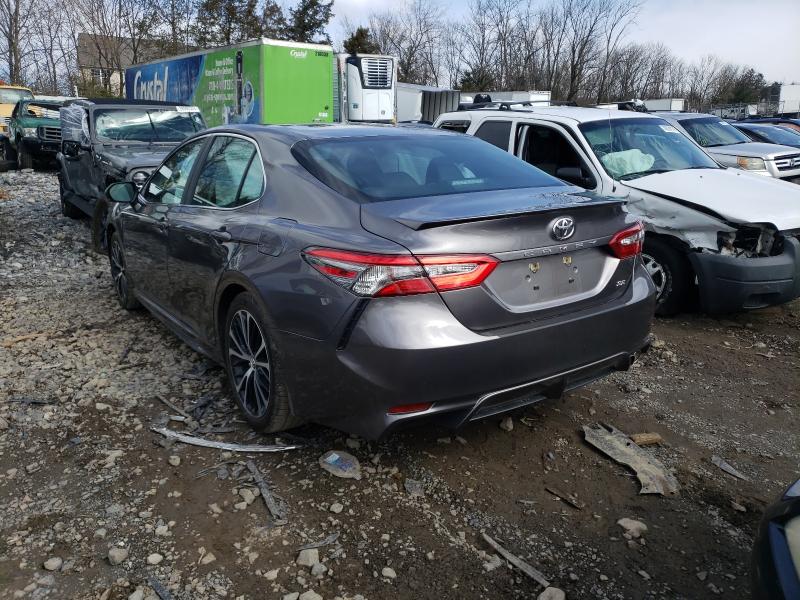 Photo 2 VIN: 4T1B11HK6JU666884 - TOYOTA CAMRY L 