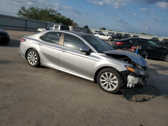 Photo 3 VIN: 4T1B11HK6JU667047 - TOYOTA CAMRY L 