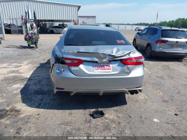 Photo 5 VIN: 4T1B11HK6JU672197 - TOYOTA CAMRY 