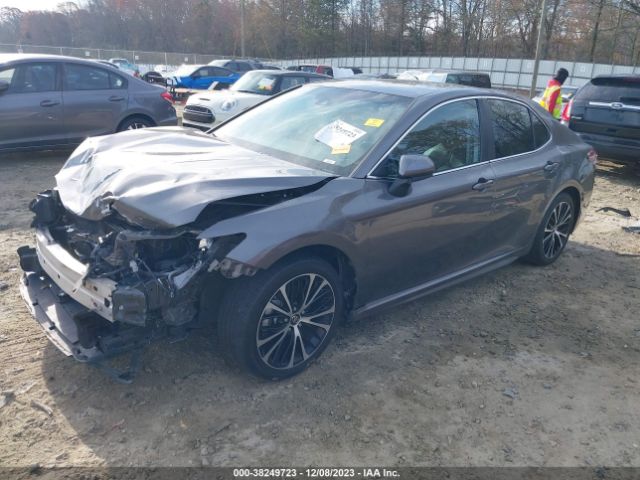 Photo 1 VIN: 4T1B11HK6JU673155 - TOYOTA CAMRY 