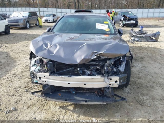 Photo 5 VIN: 4T1B11HK6JU673155 - TOYOTA CAMRY 