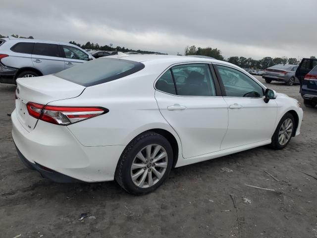 Photo 2 VIN: 4T1B11HK6KU250125 - TOYOTA CAMRY L 