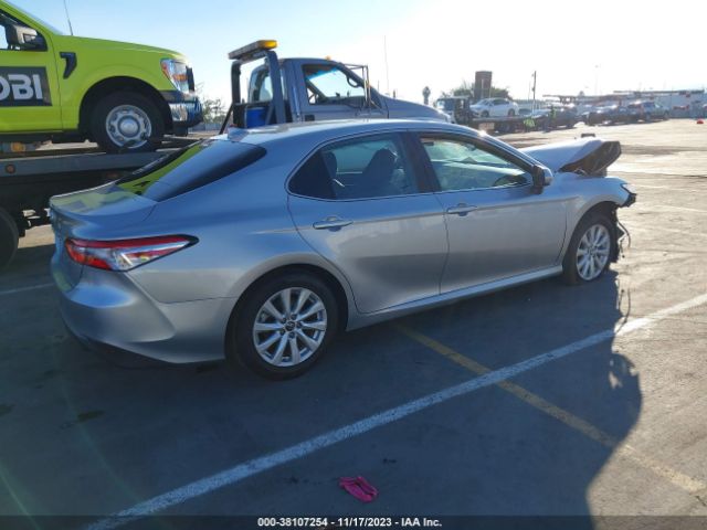 Photo 3 VIN: 4T1B11HK6KU269774 - TOYOTA CAMRY L 