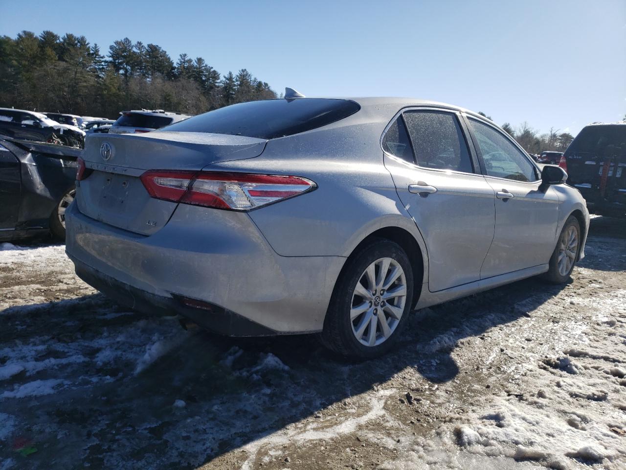 Photo 2 VIN: 4T1B11HK6KU288583 - TOYOTA CAMRY 