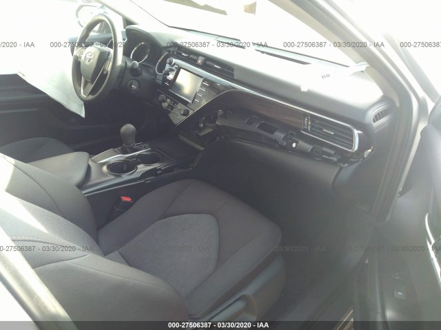 Photo 4 VIN: 4T1B11HK6KU684500 - TOYOTA CAMRY 