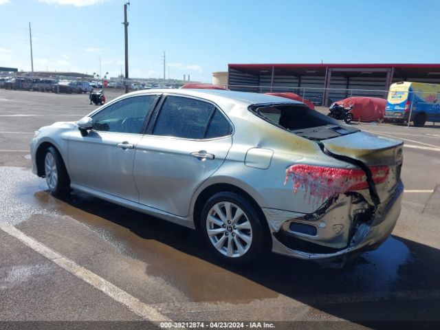 Photo 2 VIN: 4T1B11HK6KU696128 - TOYOTA CAMRY 