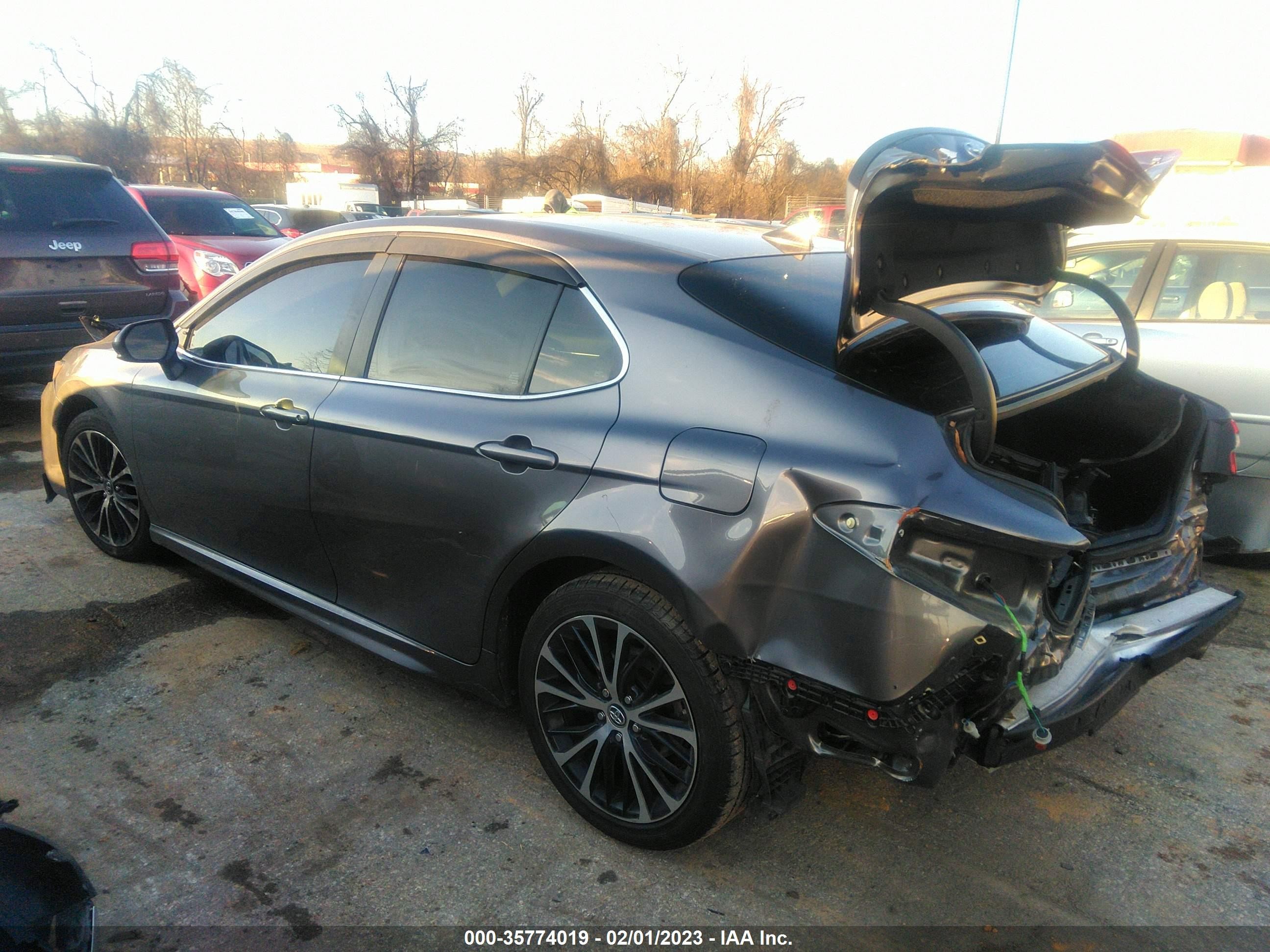 Photo 2 VIN: 4T1B11HK6KU714448 - TOYOTA CAMRY 