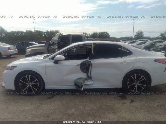 Photo 5 VIN: 4T1B11HK6KU718581 - TOYOTA CAMRY 