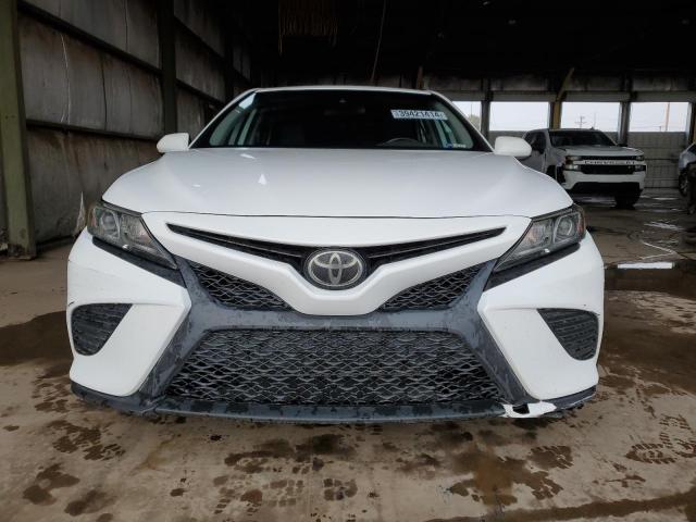 Photo 4 VIN: 4T1B11HK6KU728642 - TOYOTA CAMRY 