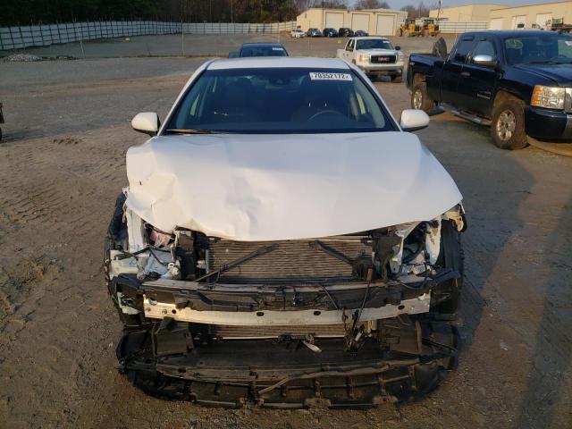 Photo 4 VIN: 4T1B11HK6KU758658 - TOYOTA CAMRY L 