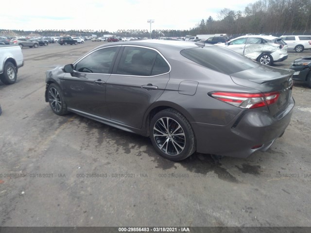 Photo 2 VIN: 4T1B11HK6KU762032 - TOYOTA CAMRY 