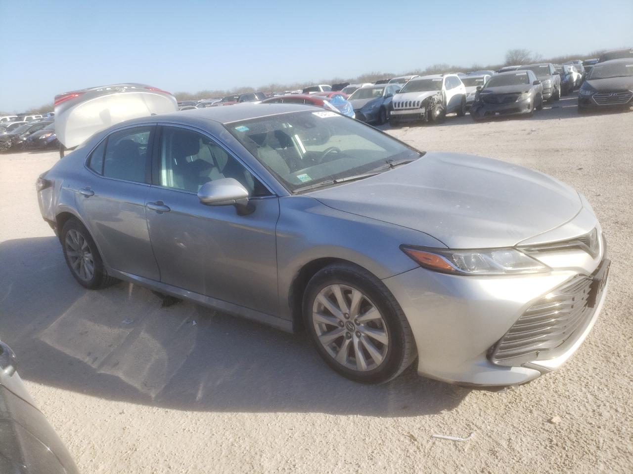 Photo 3 VIN: 4T1B11HK6KU785049 - TOYOTA CAMRY 