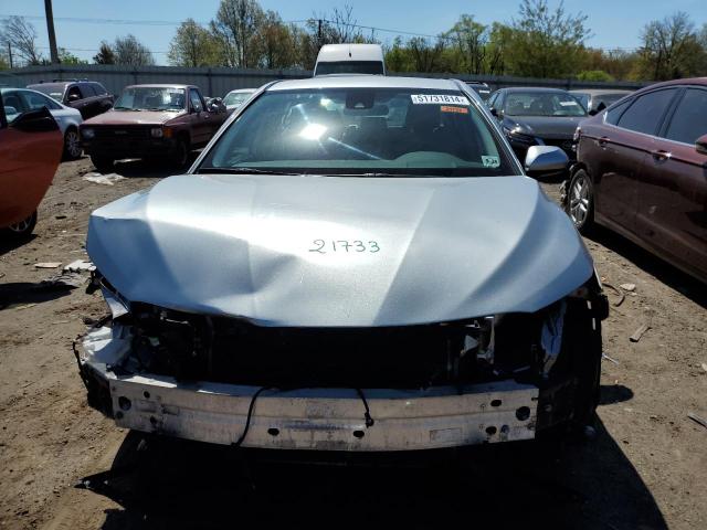 Photo 4 VIN: 4T1B11HK6KU799758 - TOYOTA CAMRY 