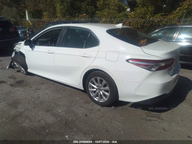 Photo 2 VIN: 4T1B11HK6KU816333 - TOYOTA CAMRY 