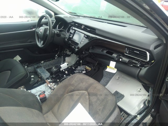 Photo 4 VIN: 4T1B11HK6KU828580 - TOYOTA CAMRY 