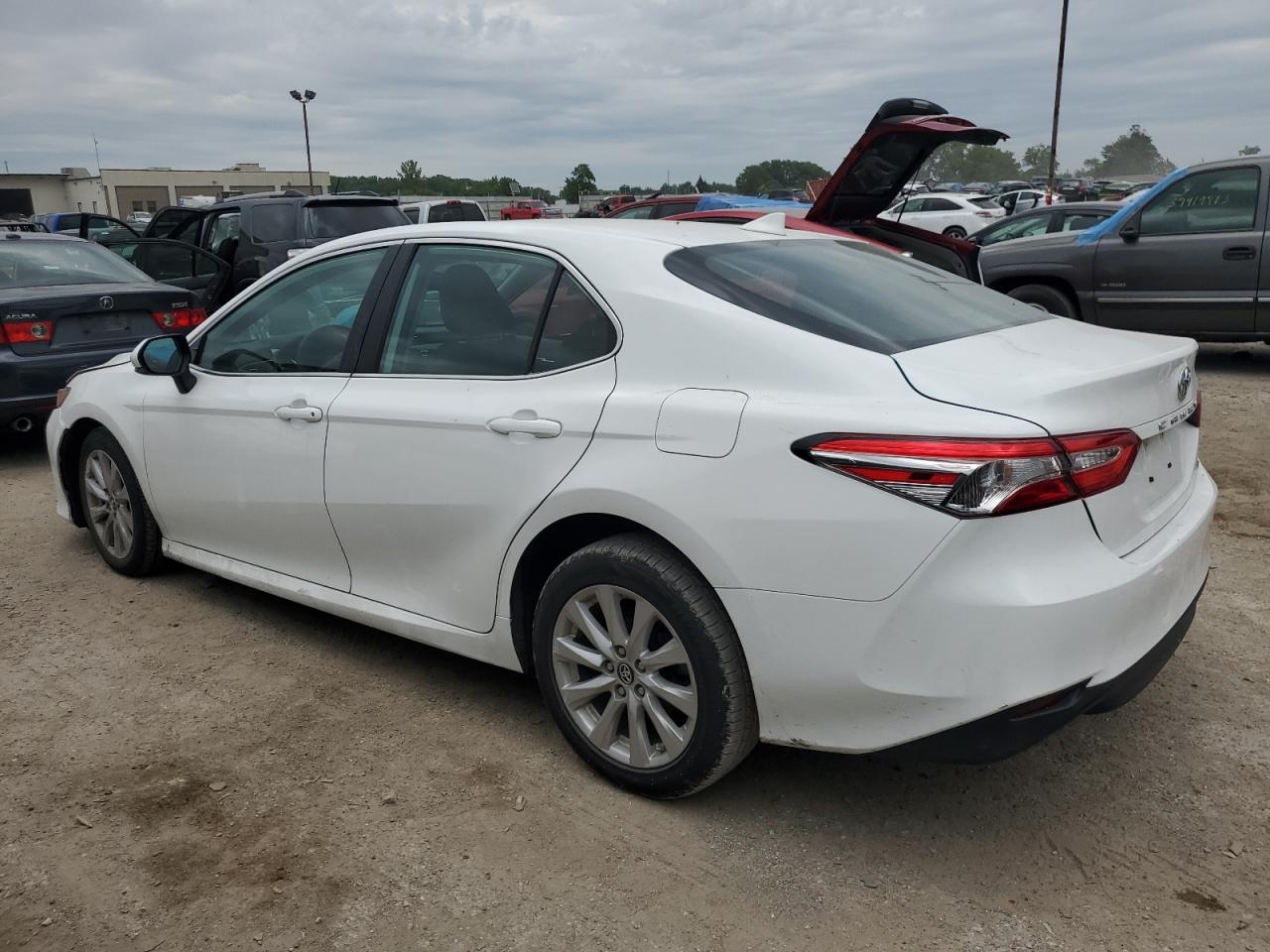 Photo 1 VIN: 4T1B11HK6KU835402 - TOYOTA CAMRY 