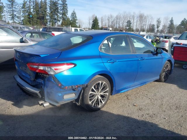 Photo 3 VIN: 4T1B11HK7JU012010 - TOYOTA CAMRY 