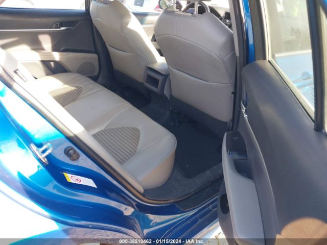 Photo 7 VIN: 4T1B11HK7JU012010 - TOYOTA CAMRY 