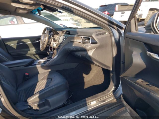 Photo 4 VIN: 4T1B11HK7JU012993 - TOYOTA CAMRY 