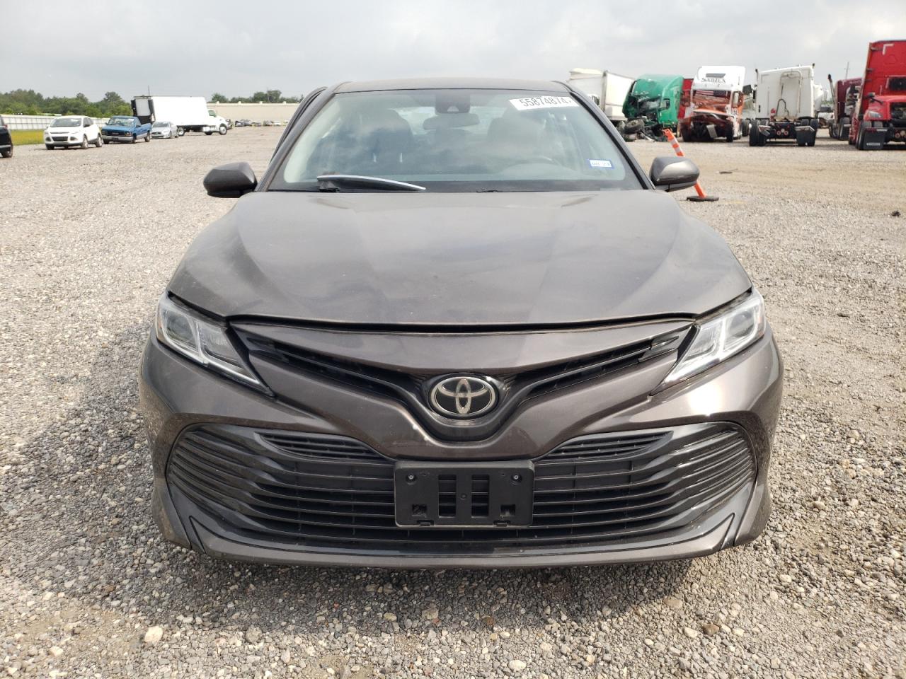 Photo 4 VIN: 4T1B11HK7JU014694 - TOYOTA CAMRY 