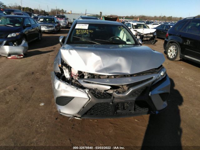 Photo 5 VIN: 4T1B11HK7JU016610 - TOYOTA CAMRY 