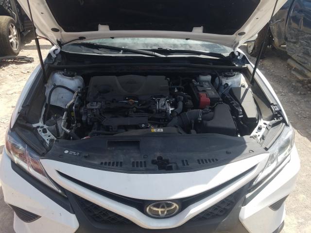 Photo 6 VIN: 4T1B11HK7JU026439 - TOYOTA CAMRY L 