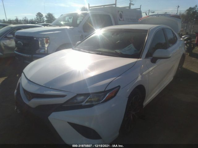 Photo 1 VIN: 4T1B11HK7JU026845 - TOYOTA CAMRY 